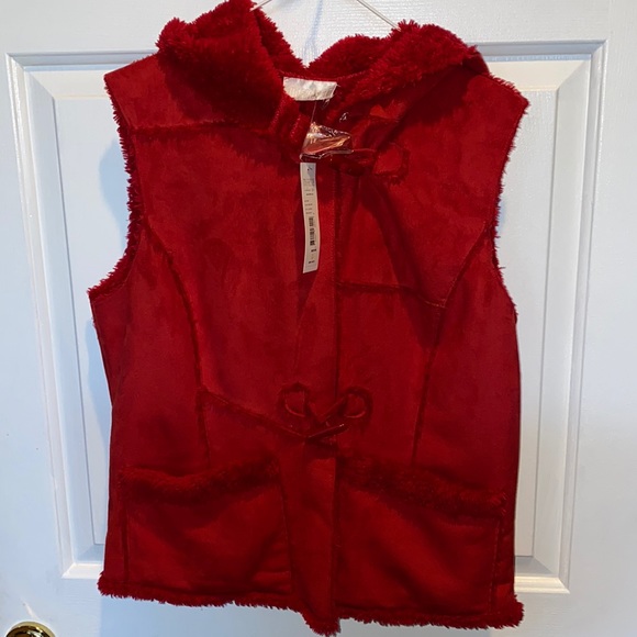 MiFresia Jackets & Blazers - NWT MiFresia faux Red Suede Sherpa vest with extra button.